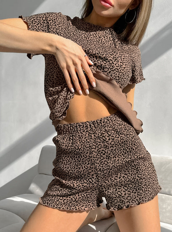 Leopar Ruhlu Rahat Şortlu Takım - ÖzgeButik